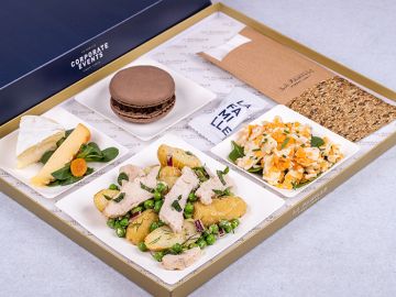POULET ET POMMES DE TERRE ASSAISONNES