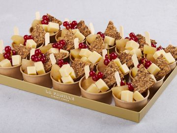 PETIT PLATEAU GRAZING CUPS CREME TRUFFE - BEAUFORT