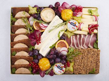 PLANCHE CHARCUTERIE FROMAGE FESTIVE