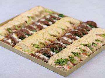 PLATEAU SANDWICHS OSCAR LOIK LOU