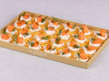 PETIT PLATEAU BLINIS SAUMON GRAVELAX