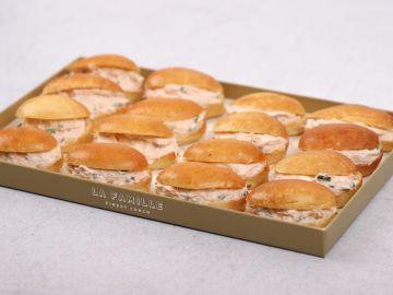 PETIT PLATEAU MINI BRIOCHE RILLETTES SAUMON