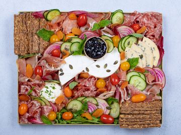 PLANCHE MIXTE CHARCUTERIE FROMAGE ESTIVALE