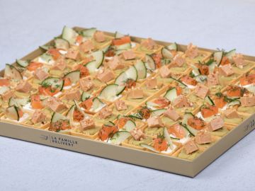 PLATEAU TARTELETTES SALEES SAUMON FOIE GRAS