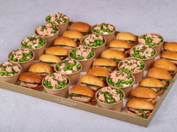 PLATEAU MIX VERRINE PETITS POIS SAUMON MINI BRIOCHES FOIE GRAS